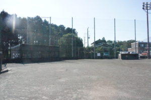 南運動場